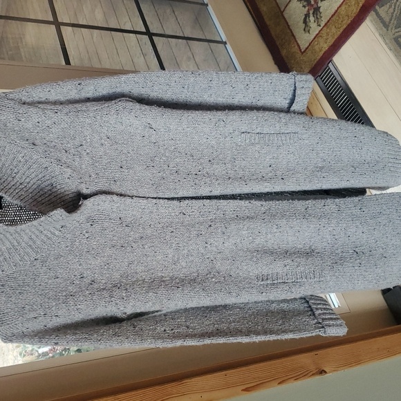 Cynthia Rowley Cardigan Sweater,‎ warm and cozy mid length cardigan Sz. M - Picture 4 of 11